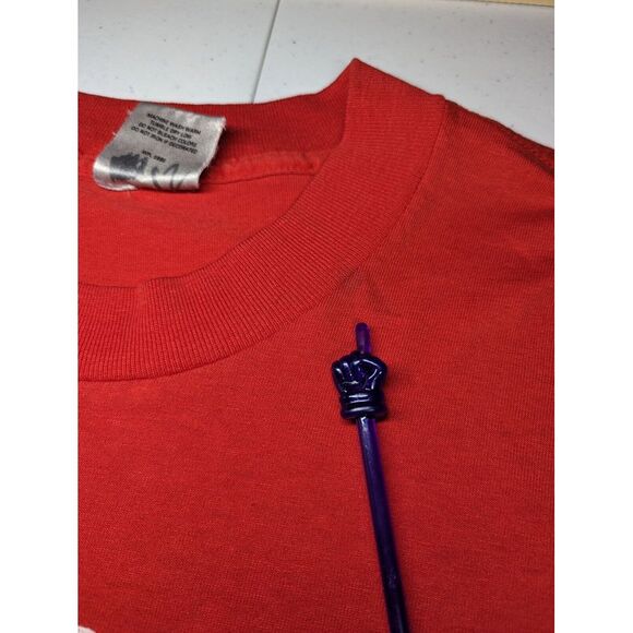 Vintage 1990 London Paris Rome Roswell T Shirt‎ Red Oneita Size L 42-44 GA USA - Picture 9 of 13